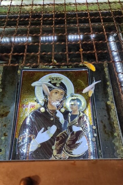 St.Virgin_art glass icon